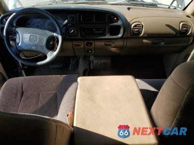 Zdjęcie 8 z 15 samochodu: 1999 DODGE RAM 2500 VIN:3B7KF2365XG171089 - miniatura