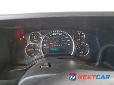 Zdjęcie 9 z 14 samochodu: 2017 GMC SAVANA CUTAWAY G3500 VIN:1GD37TCG9H1905499 - miniatura