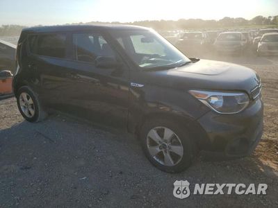 Czwarte zdjęcie samochodu z boku: 2019 KIA SOUL VIN:KNDJN2A28K7690656 - miniatura