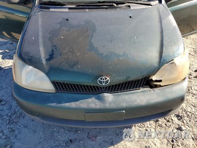 Zdjęcie 11 z 12 samochodu: 2002 TOYOTA ECHO VIN:JTDBT123320210012 - miniatura