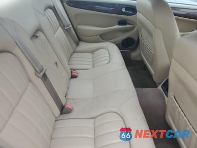 Zdjęcie 10 z 13 samochodu: 2001 JAGUAR XJ8 VIN:SAJDA14C51LF32650 - miniatura