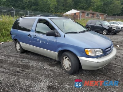 Czwarte zdjęcie samochodu z boku: 2000 TOYOTA SIENNA LE VIN:4T3ZF13C5YU236118 - miniatura