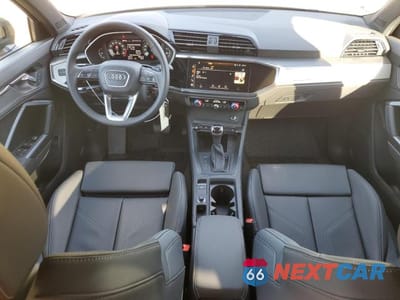 Zdjęcie 8 z 13 samochodu: 2024 AUDI Q3 VIN:WA1DECF39R1181588 - miniatura