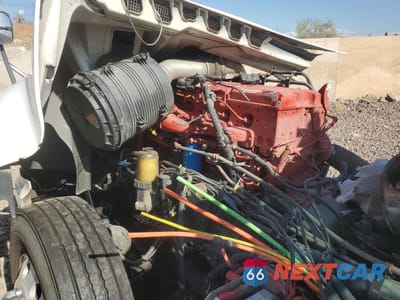 Zdjęcie 7 z 10 samochodu: 2016 INTERNATIONAL PROSTAR VIN:3HSDJAPR4GN221098 - miniatura