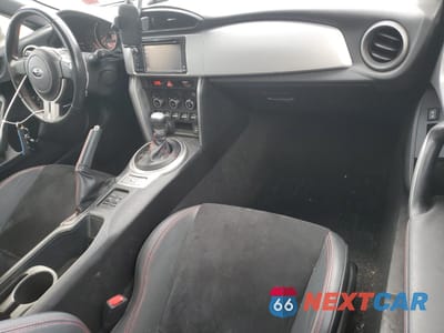Zdjęcie 8 z 14 samochodu: 2013 SUBARU BRZ 2.0 LIMITED VIN:JF1ZCAC10D2612756 - miniatura