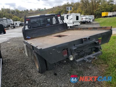 Drugie zdjęcie samochodu z przodu: 2000 FORD F350 SUPER DUTY VIN:1FDWF37F9YEA22416 - miniatura