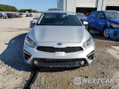 Piąte zdjęcie samochodu w środku: 2019 KIA FORTE FE VIN:3KPF24AD8KE060972 - miniatura
