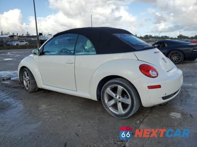 Drugie zdjęcie samochodu z przodu: 2007 VOLKSWAGEN NEW BEETLE TRIPLE WHITE VIN:3VWFF31Y27M420880 - miniatura