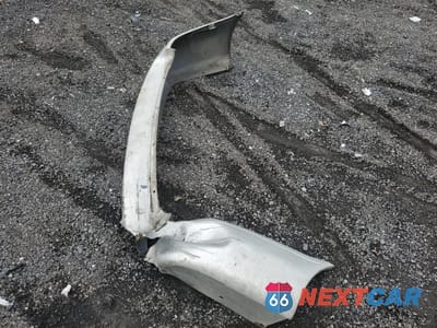 Zdjęcie 13 z 14 samochodu: 2000 TOYOTA SIENNA LE VIN:4T3ZF13C5YU236118 - miniatura