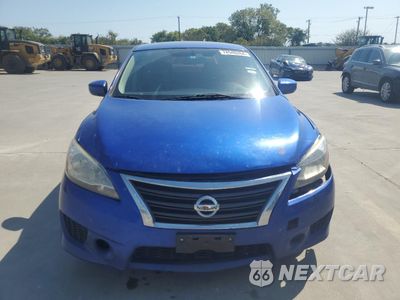 Piąte zdjęcie samochodu w środku: 2014 NISSAN SENTRA S VIN:3N1AB7AP1EY302738 - miniatura