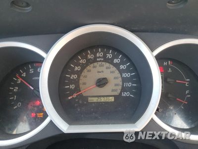 Zdjęcie 9 z 14 samochodu: 2011 TOYOTA TACOMA VIN:5TFNX4CNXBX003739 - miniatura