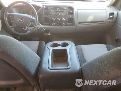 Zdjęcie 8 z 12 samochodu: 2007 GMC NEW SIERRA C1500 VIN:2GTEC13C471550549 - miniatura