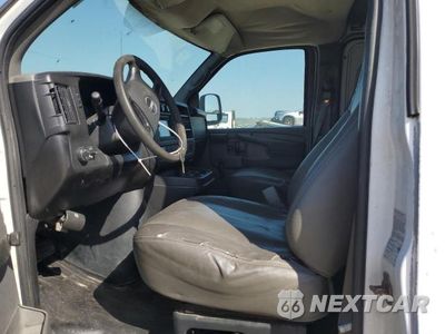Zdjęcie 7 z 13 samochodu: 2008 GMC SAVANA G2500 VIN:1GTGG29C781913119 - miniatura