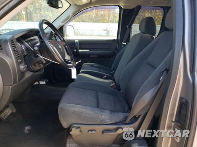 Zdjęcie 7 z 14 samochodu: 2009 CHEVROLET SILVERADO K1500 LT VIN:2GCEK290891116241 - miniatura