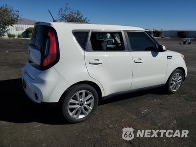 Trzecie zdjęcie samochodu z tyłu: 2019 KIA SOUL + VIN:KNDJP3A5XK7009780 - miniatura