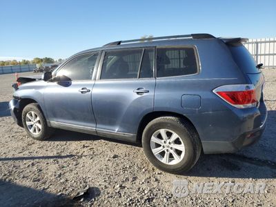 Drugie zdjęcie samochodu z przodu: 2013 TOYOTA HIGHLANDER BASE VIN:5TDBK3EH2DS177378 - miniatura
