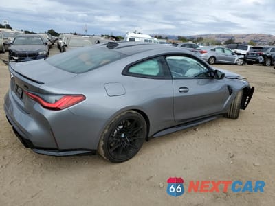 Trzecie zdjęcie samochodu z tyłu: 2022 BMW M4 COMPETITION VIN:WBS33AZ08NCK23835 - miniatura