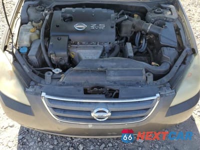 Zdjęcie 11 z 12 samochodu: 2002 NISSAN ALTIMA BASE VIN:1N4AL11DX2C173132 - miniatura