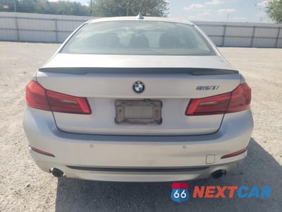 Zdjęcie 6 z 13 samochodu: 2019 BMW M550XI VIN:WBAJA1106JB485488 - miniatura