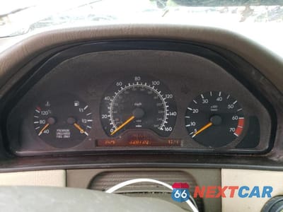 Zdjęcie 9 z 12 samochodu: 1997 MERCEDES-BENZ E 420 VIN:WDBJF72F0VA114285 - miniatura