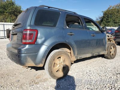 Trzecie zdjęcie samochodu z tyłu: 2012 FORD ESCAPE XLS VIN:1FMCU0C71CKC43475 - miniatura