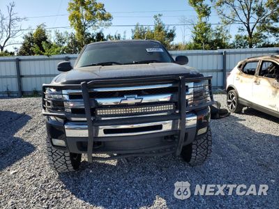 Piąte zdjęcie samochodu w środku: 2010 CHEVROLET SILVERADO K1500 LT VIN:1GCSKSE38AZ176115 - miniatura