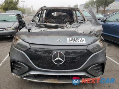 Piąte zdjęcie samochodu w środku: 2023 MERCEDES-BENZ EQE SUV 500 4MATIC VIN:4JGGM2CB4PA039797 - miniatura