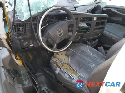 Zdjęcie 8 z 13 samochodu: 2014 GMC SAVANA CUTAWAY G3500 VIN:1GD374CGXE1910275 - miniatura