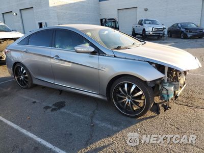 Czwarte zdjęcie samochodu z boku: 2012 HYUNDAI SONATA HYBRID VIN:KMHEC4A4XCA058620 - miniatura