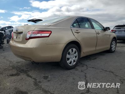 Trzecie zdjęcie samochodu z tyłu: 2010 TOYOTA CAMRY BASE VIN:4T1BF3EK4AU534899 - miniatura