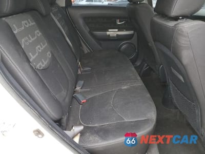 Zdjęcie 10 z 13 samochodu: 2012 KIA SOUL + VIN:KNDJT2A64C7388517 - miniatura