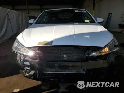 Piąte zdjęcie samochodu w środku: 2020 HYUNDAI ELANTRA SE VIN:5NPD74LF9LH503831 - miniatura