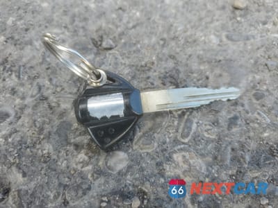 Zdjęcie 8 z 11 samochodu: 2006 SUZUKI GSX-R750 K6 VIN:JS1GR7KA462104792 - miniatura