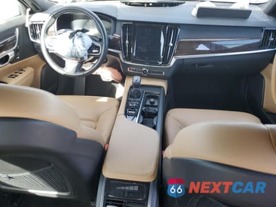 Zdjęcie 8 z 15 samochodu: 2017 VOLVO S90 T5 MOMENTUM VIN:YV1102AK2H1007113 - miniatura