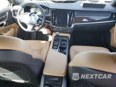 Zdjęcie 8 z 15 samochodu: 2017 VOLVO S90 T5 MOMENTUM VIN:YV1102AK2H1007113 - miniatura