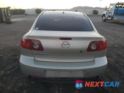 Zdjęcie 6 z 12 samochodu: 2004 MAZDA 3 I VIN:JM1BK12F941203396 - miniatura