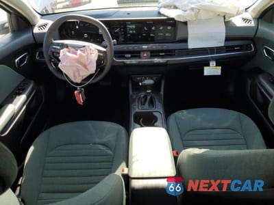 Zdjęcie 8 z 13 samochodu: 2025 KIA K4 EX VIN:3KPFU4DE2SE003729 - miniatura
