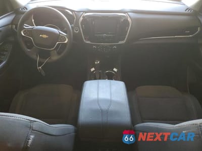 Zdjęcie 8 z 13 samochodu: 2018 CHEVROLET TRAVERSE LS VIN:1GNERFKW8JJ103878 - miniatura