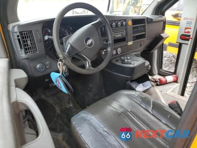 Zdjęcie 8 z 13 samochodu: 2009 CHEVROLET EXPRESS G3500 VIN:1GBHG31C491153825 - miniatura