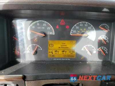 Zdjęcie 8 z 10 samochodu: 2013 VOLVO VN VNL VIN:4V4NC9KK8DN143534 - miniatura