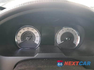 Zdjęcie 9 z 14 samochodu: 2011 JAGUAR XF VIN:SAJWA0FB0BLS00847 - miniatura