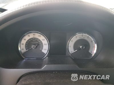 Zdjęcie 9 z 14 samochodu: 2011 JAGUAR XF VIN:SAJWA0FB0BLS00847 - miniatura