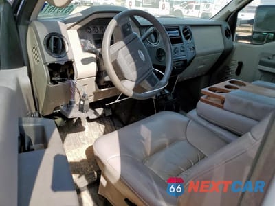 Zdjęcie 8 z 12 samochodu: 2008 FORD SUPER DUTY F-350 W/S VIN:1FTWX32R08EB38672 - miniatura