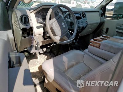 Zdjęcie 8 z 12 samochodu: 2008 FORD SUPER DUTY F-350 W/S VIN:1FTWX32R08EB38672 - miniatura