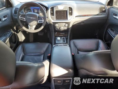 Zdjęcie 8 z 13 samochodu: 2023 CHRYSLER 300 TOURING L VIN:2C3CCADG3PH632874 - miniatura