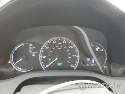 Zdjęcie 9 z 12 samochodu: 2012 LEXUS CT 200 VIN:JTHKD5BH7C2070020 - miniatura