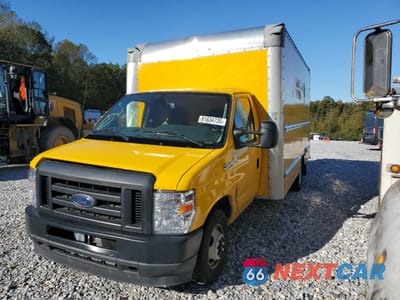 2023 FORD ECONOLINE E350 SUPER DUTY CUTAWAY VAN 1FDWE3FN7PDD24335 - główne zdjęcie licytacji z USA - miniatura