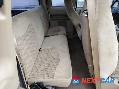 Zdjęcie 11 z 15 samochodu: 2000 FORD F250 SUPER DUTY VIN:1FTNX21F2YED91280 - miniatura