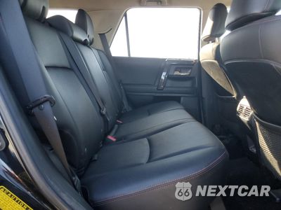 Zdjęcie 10 z 15 samochodu: 2023 TOYOTA 4RUNNER SE VIN:JTERU5JR3P6122988 - miniatura