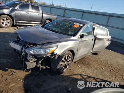 2017 NISSAN ALTIMA 2.5 1N4AL3APXHC220593 - główne zdjęcie licytacji z USA - miniatura